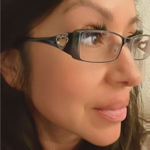 Black Bebe Ambitious eyeglass frames 🖤